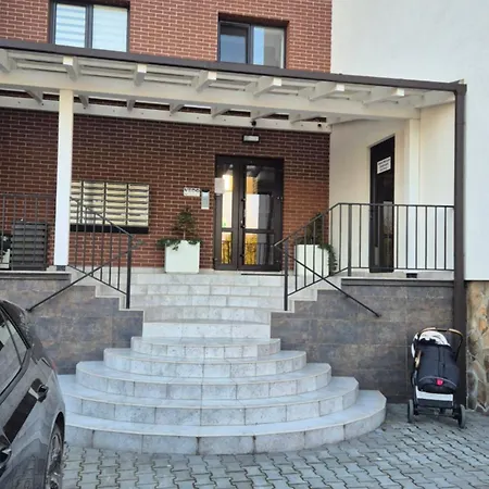 Vedo 3 Apartment Tyachiv